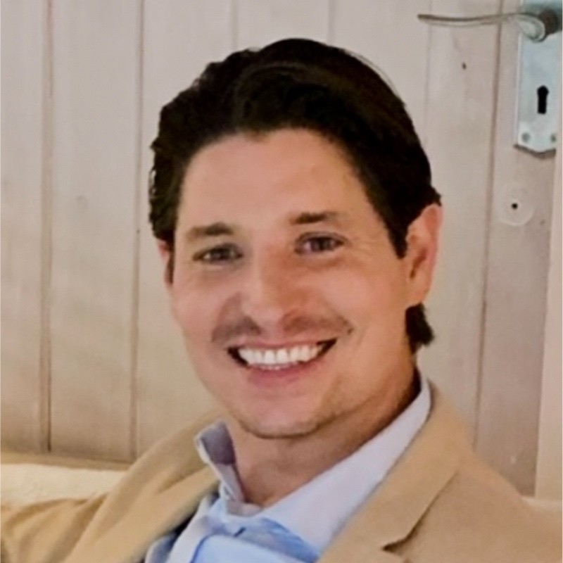 Dean Thomson